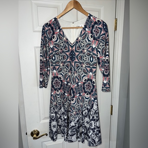 Eliza J Dress Womens size 2 Blue Pink Paisley Print 3/4 Sleeve Fit&flare Sheath - Picture 1 of 7